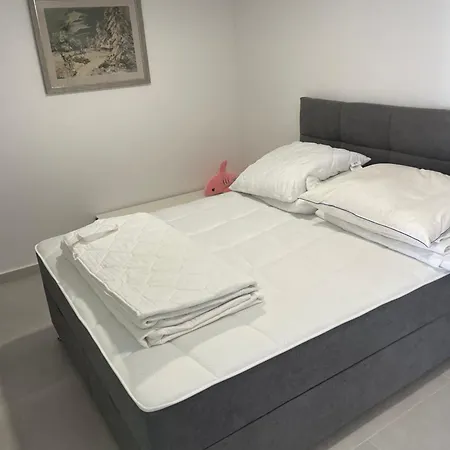 Beachfront Leonardo With Pool Trogir