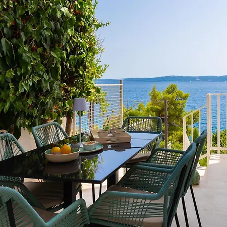 Beachfront Leonardo With Pool Trogir