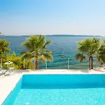 Beachfront Leonardo With Pool * טרוגיר